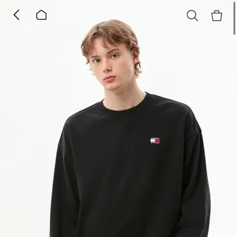 타미진스 아시안 릴렉스 핏 배지 크루넥 티셔츠